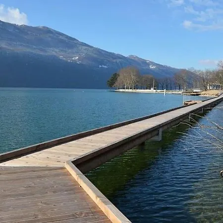 Avec Terrasse Et Acces Piscine Proche